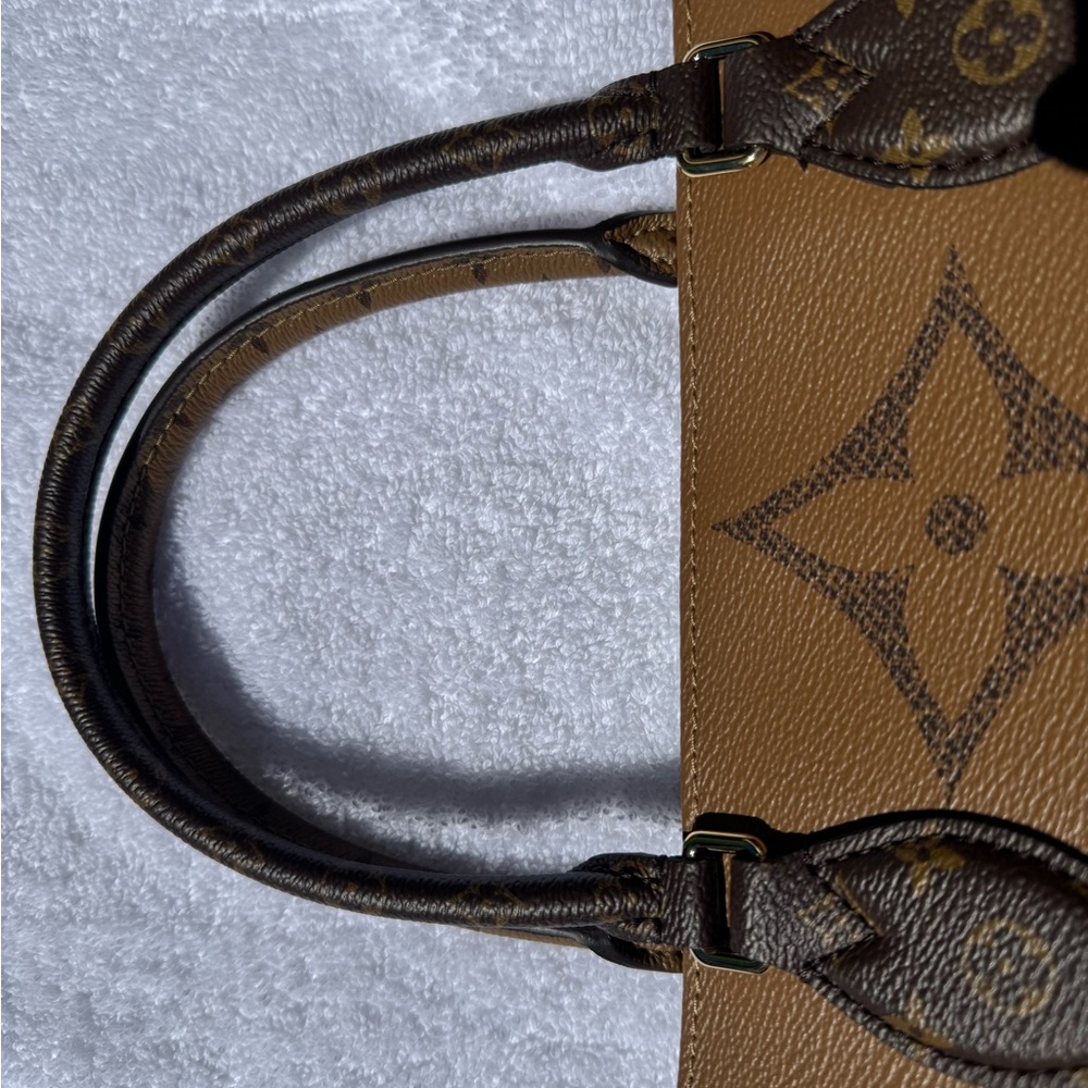 Louis Vuitton On The Go GM - Picture 5 of 17